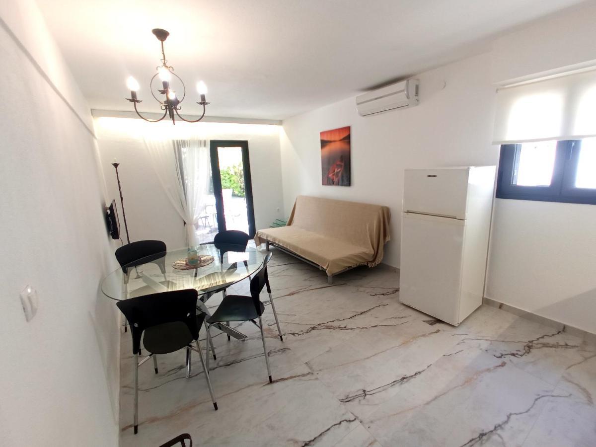 Salonikiou Beach Apartments Akti Salonikiou Extérieur photo