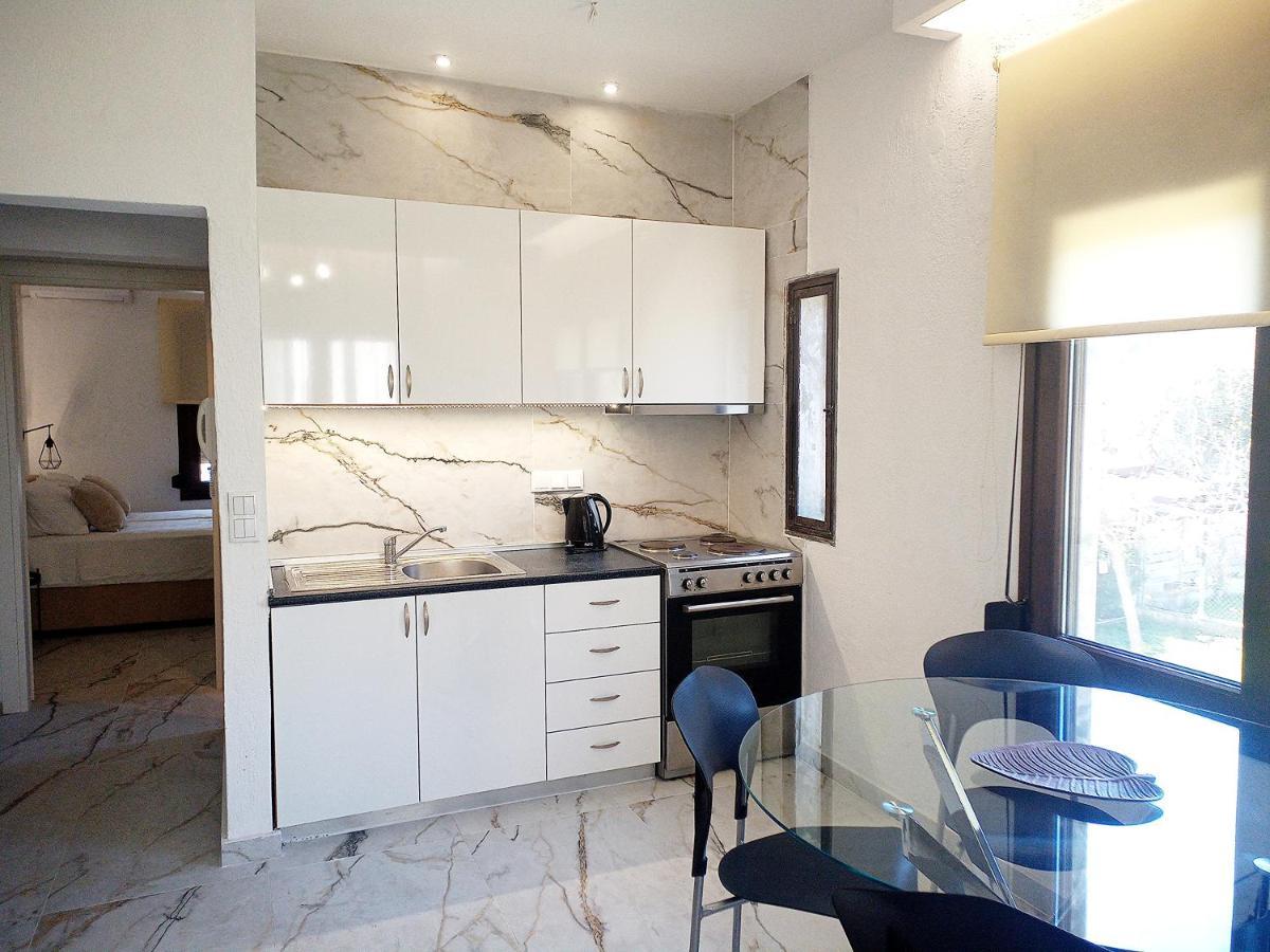 Salonikiou Beach Apartments Akti Salonikiou Extérieur photo