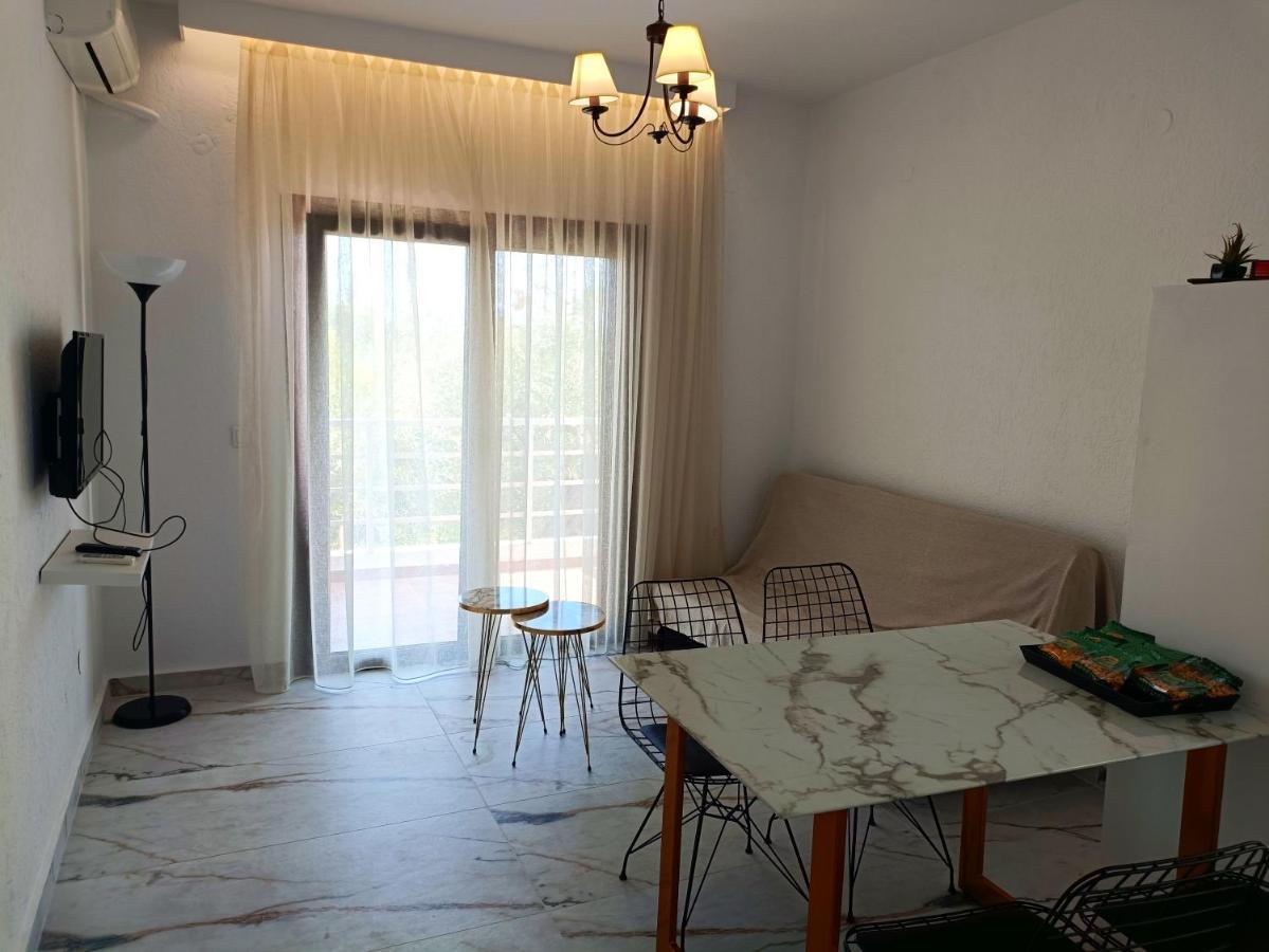 Salonikiou Beach Apartments Akti Salonikiou Extérieur photo