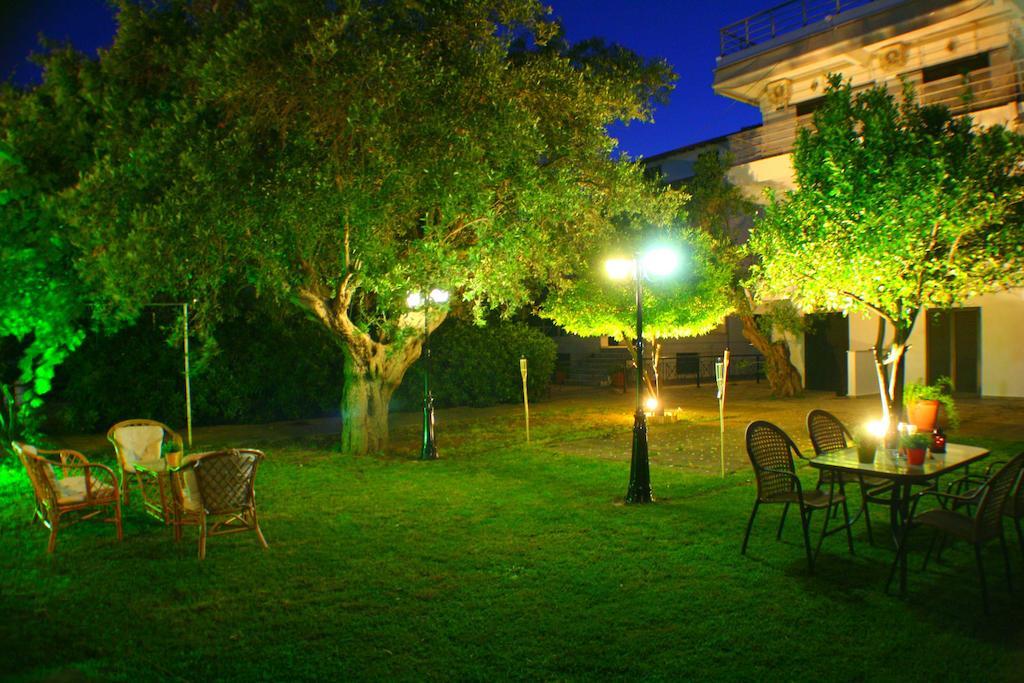 Salonikiou Beach Apartments Akti Salonikiou Extérieur photo